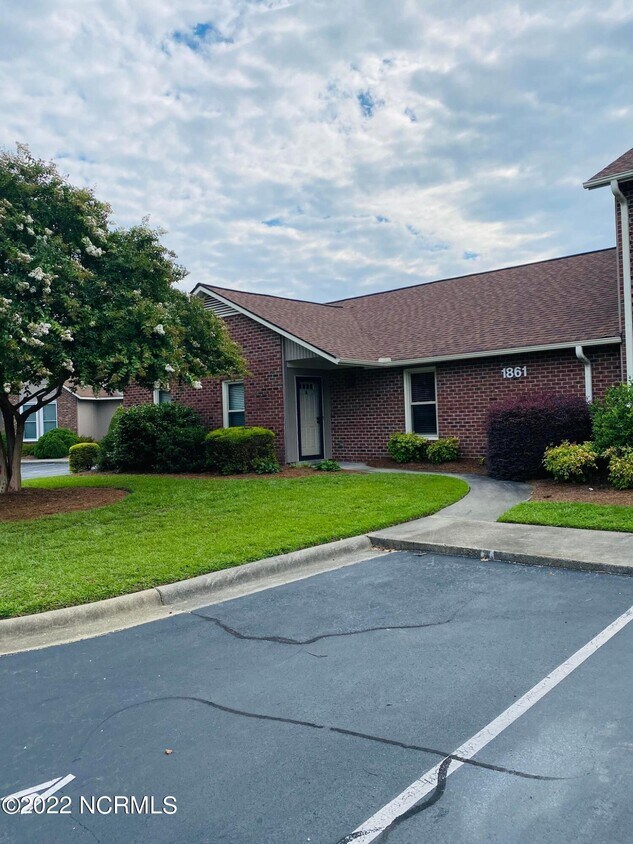 1861 Quail Ridge Rd, Greenville, NC 27858 Townhome Rentals in