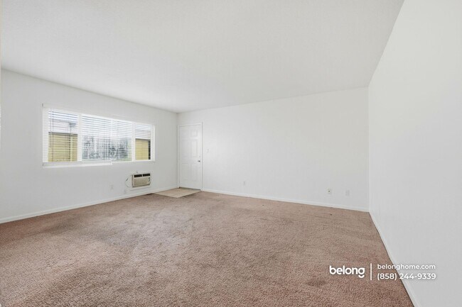 Foto del edificio - 6666 Beadnell Way