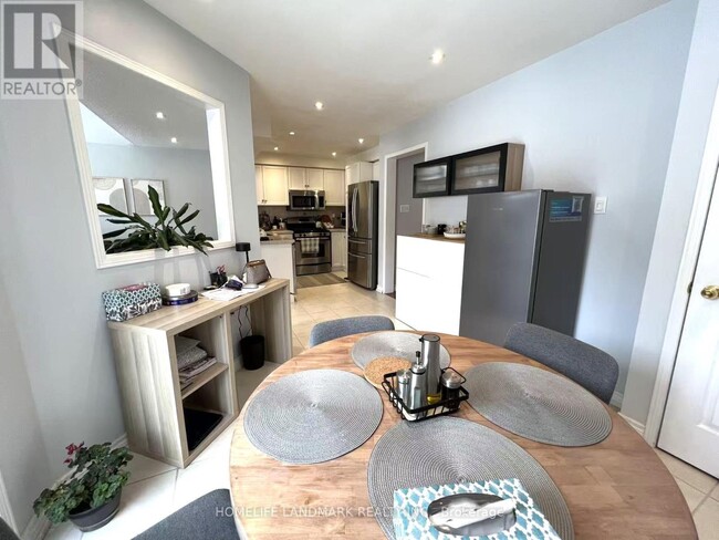 Building Photo - 11 Cape Verde Way