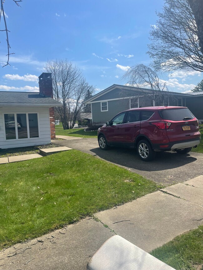 47 Arden Pky, Jamestown, NY 14701 House Rental in Jamestown, NY