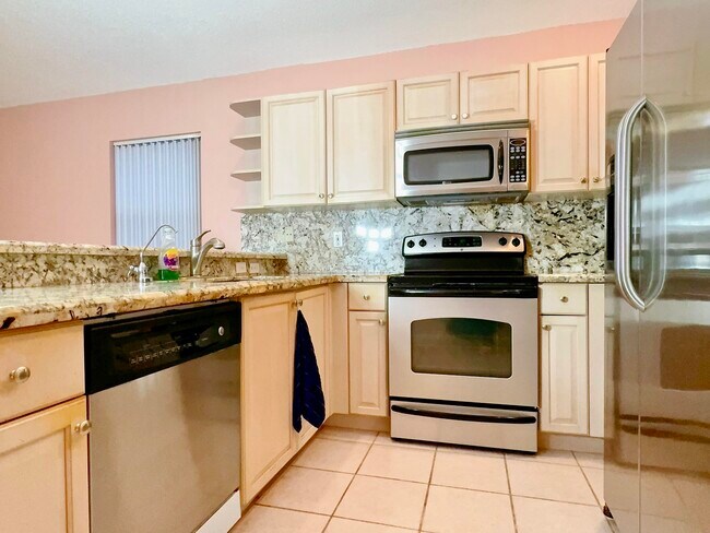 Building Photo - 7361 Nautica Way