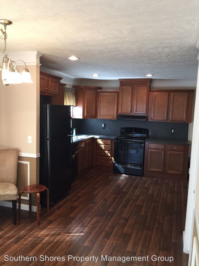 Building Photo - 3 br, 2 bath House - 806 Hughes Rd