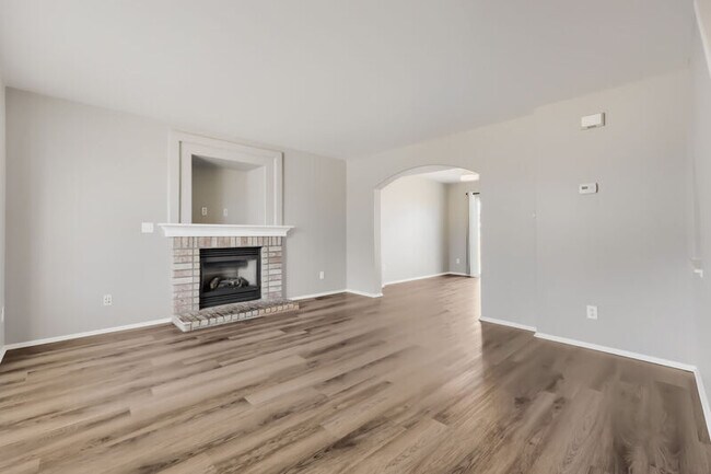 Foto del edificio - 5632 Marabou Way