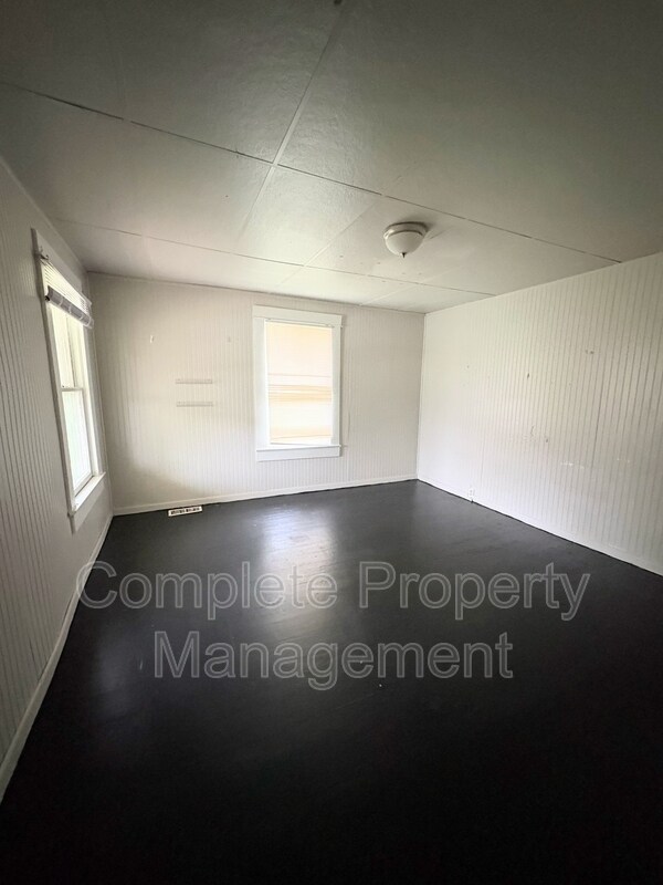 Foto del edificio - 4029 44th Ave N