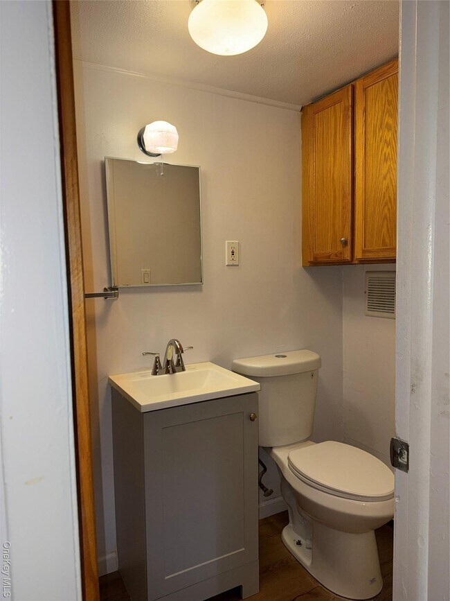 Foto del edificio - 198 Kings Ferry Rd