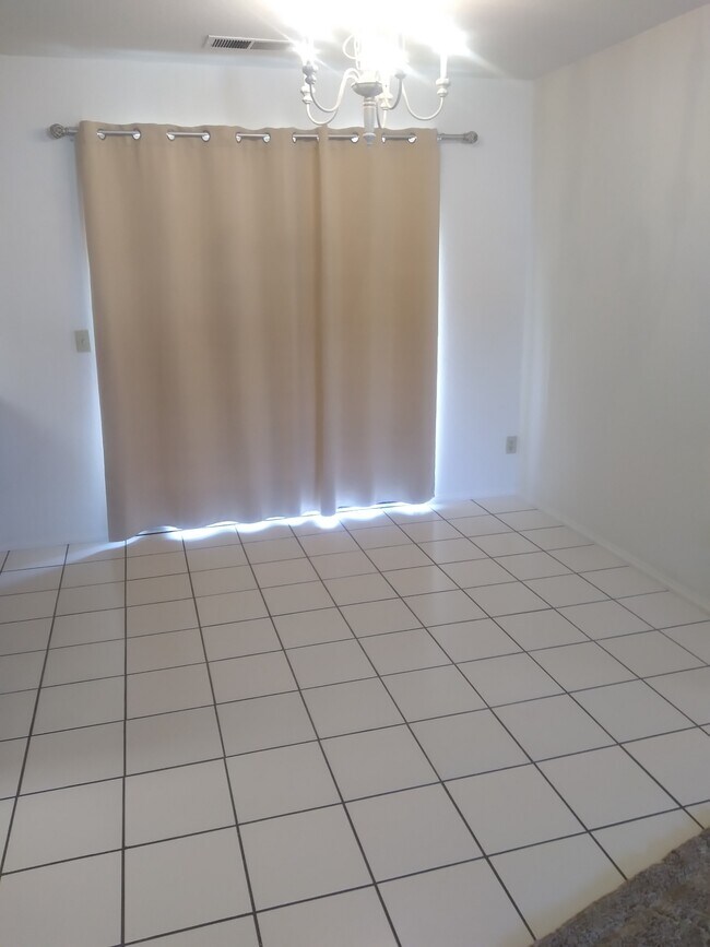 245 Almond Ave Unit Village 1, Turlock, CA 95380 Apartments in