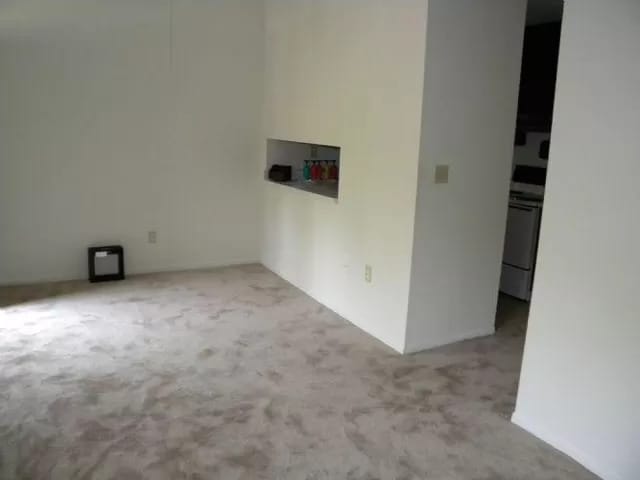 Building Photo - College Grove