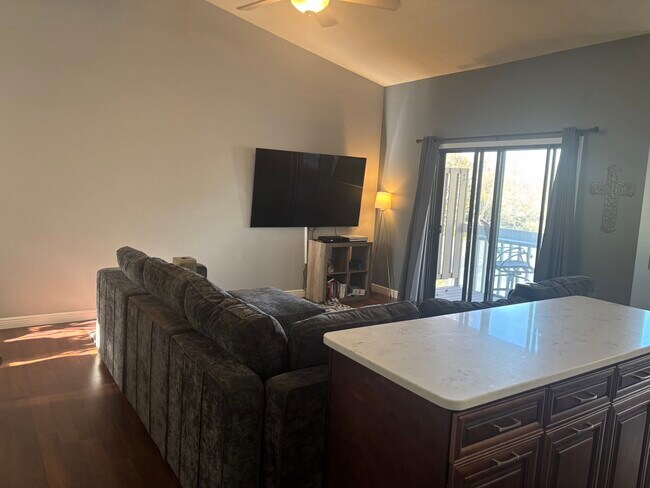 Foto del edificio - 5 Round Lake Trl