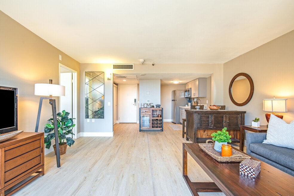 The Meridian at Laguna Hills - 55+ Active Adult Apartments