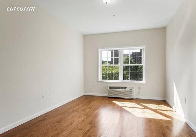 Foto del edificio - 48 Burling Ln