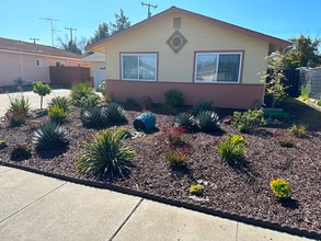 Building Photo - 412 Rosemont Dr