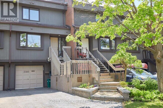Photo du bâtiment - 2306 Walsh Ave