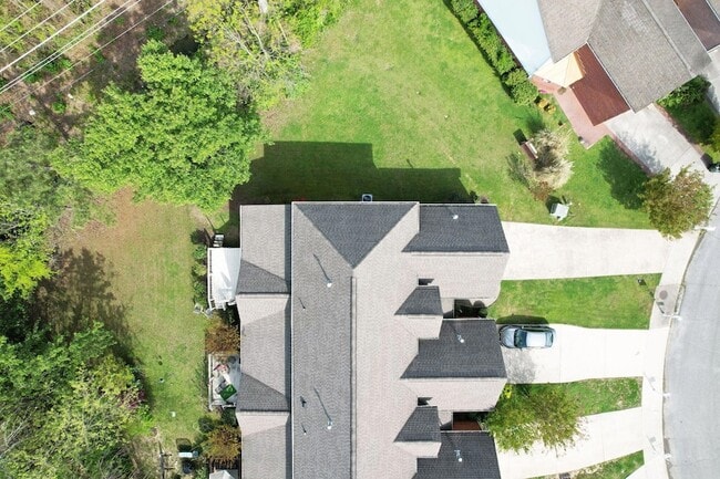 Foto del edificio - 3064 Igou Crossing Dr