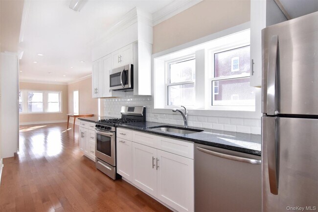 Foto del edificio - 519 Fifth Ave