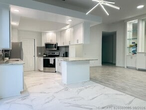 Building Photo - 7046 Fish Creek Ln