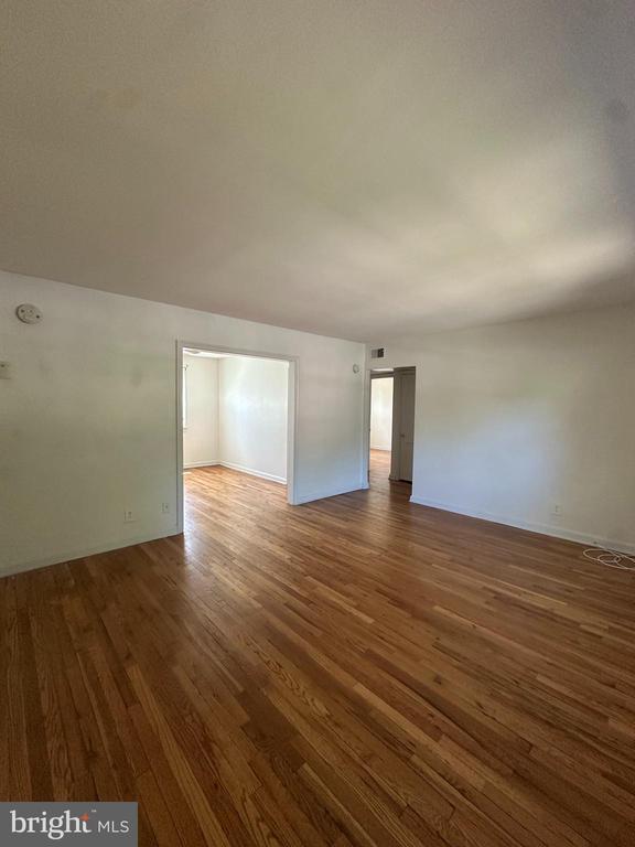 Building Photo - 131 Cherry Parke