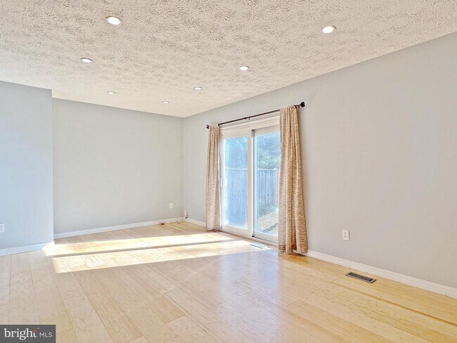 Foto del edificio - 7710 Eagles Head Ct