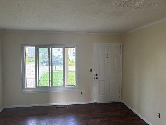 Foto del edificio - 4013 Hunters Green Dr