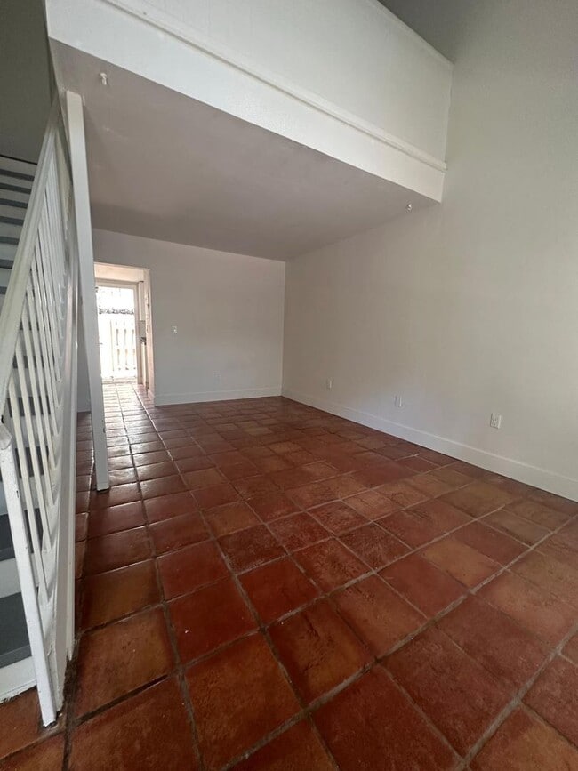 Interior Photo - Hideaway in the Grove