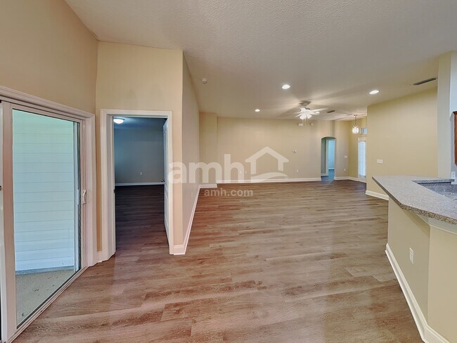 Foto del edificio - 12052 Hayden Lakes Cir