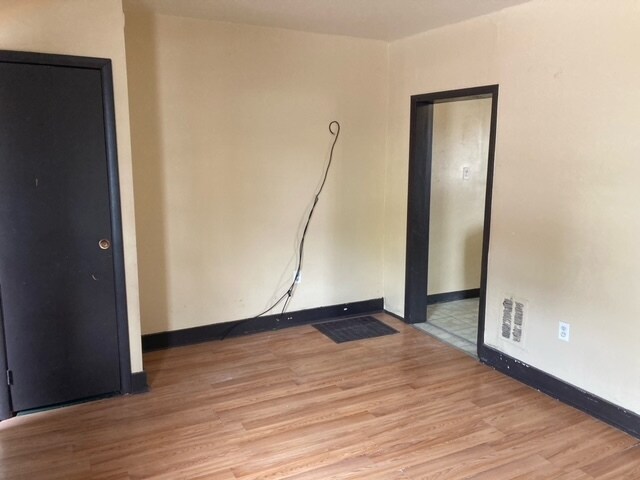 Building Photo - 313 Walnut Ave
