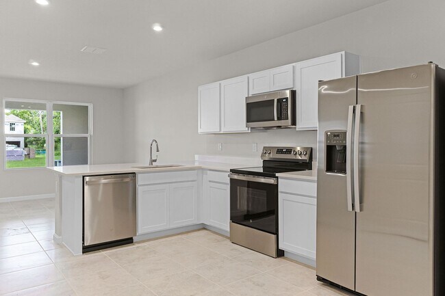 Foto del edificio - Brand New ~ 3/2.5 Townhome w/ 1-Car Garage...