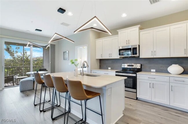 Foto del edificio - 2344 Sheen Ln