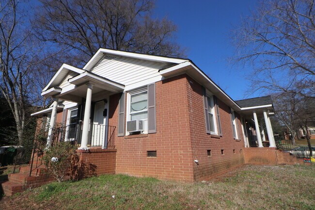 home rental companies charlotte nc