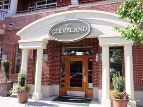 Building Photo - 16141 Cleveland St