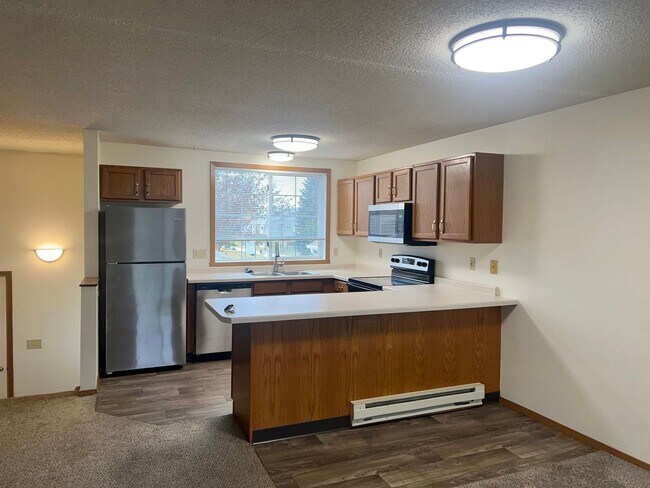 Foto del edificio - Updated 3 bedroom, 2 bath Townhome located...