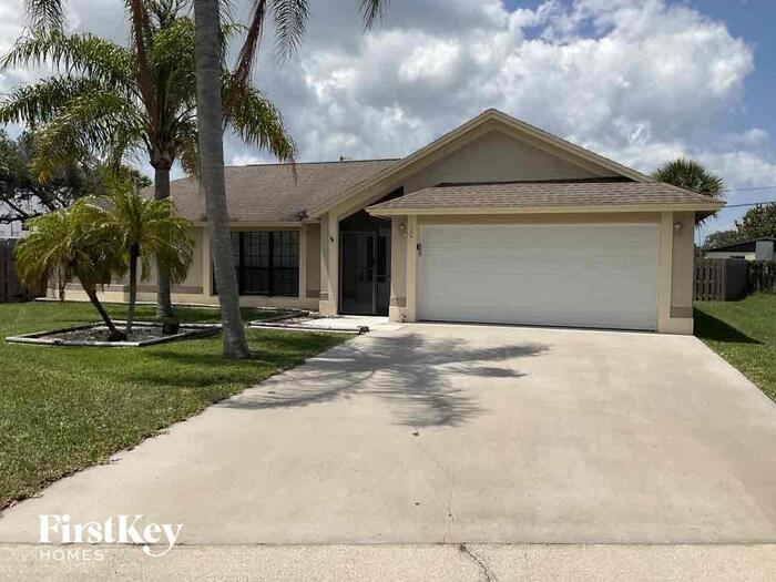 104 Crystal Lake Rd, Melbourne, FL 32901 House Rental in Melbourne