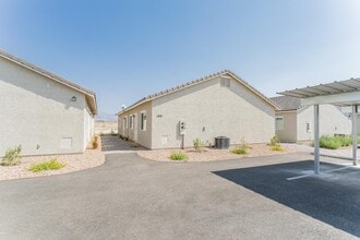 Building Photo - 1621 S Dandelion St