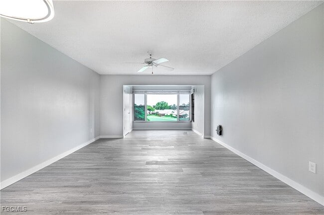 Building Photo - 6102 Augusta Dr