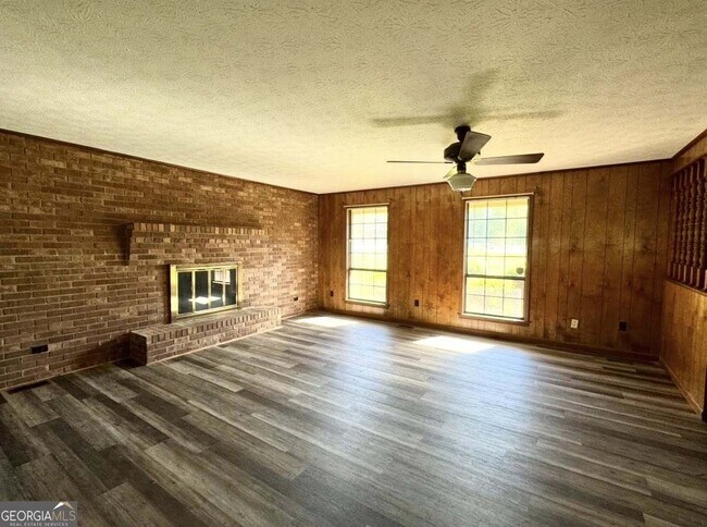 Foto del edificio - 2471 US-441