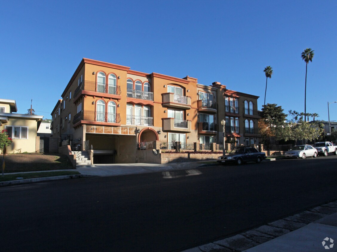 Building Photo - 4705 Ambrose Ave