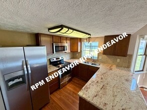 Building Photo - 1368 Deerfield Estates Dr