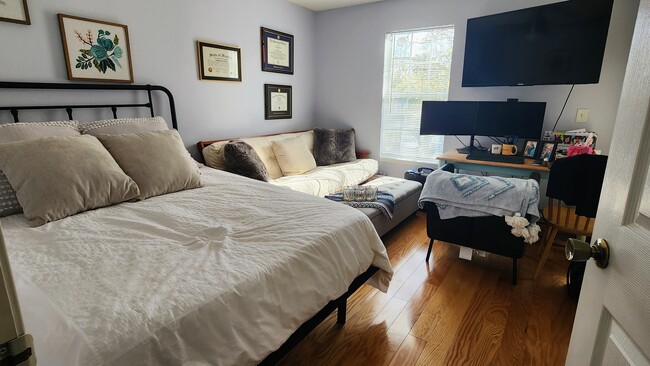 Foto del edificio - 800 Ironwood Dr