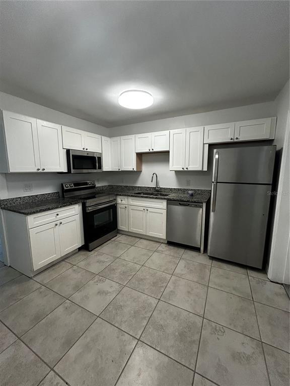 Foto del edificio - 1980 S East Ave