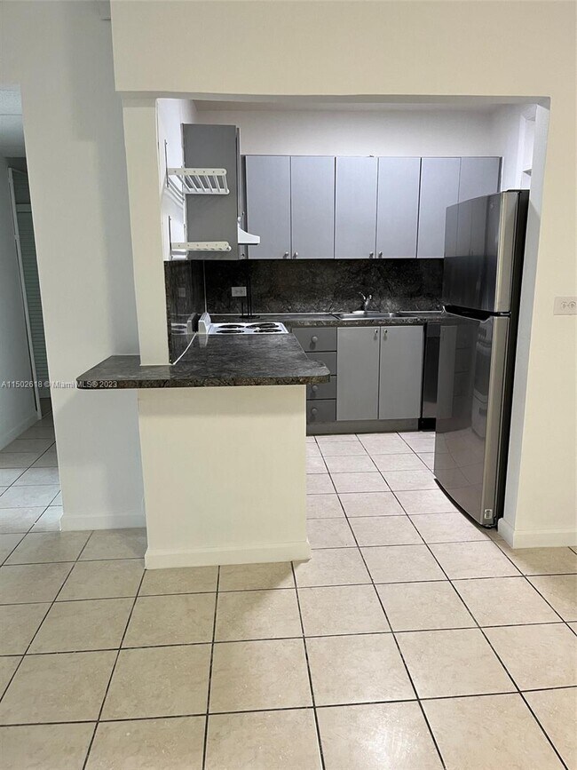 Building Photo - 1150 Euclid Ave