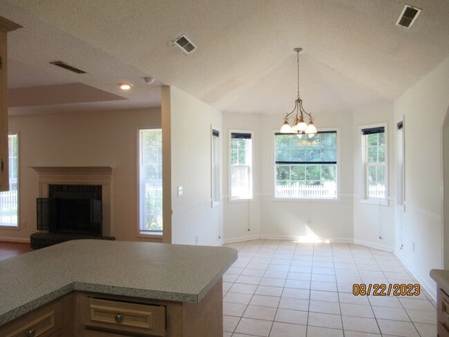 Building Photo - 6775 J J Roberts Dr