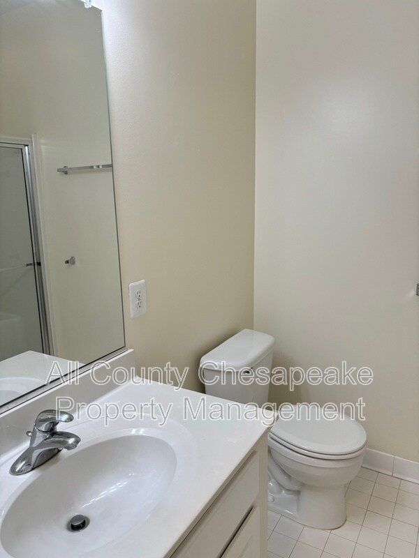 Foto del edificio - 402 Harrison Ct