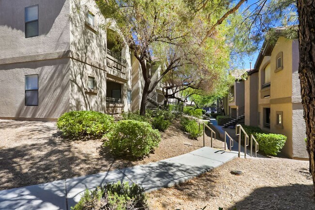 Building Photo - Great 2 Bed, 2 Bath First Story Condo In Northwest Vegas