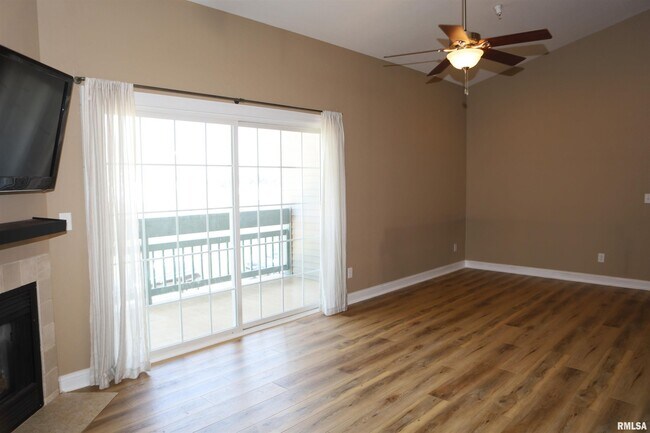 Building Photo - 1015 Mallard Way