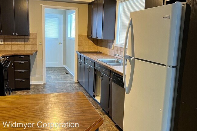 Building Photo - 3 br, 2 bath House - 728 Military Dr