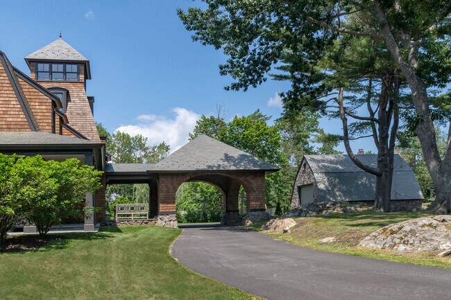 Foto del edificio - 9 Arlington Ave