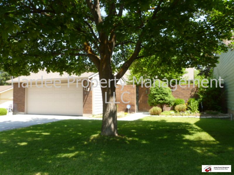 Primary Photo - 118 S Old Quarry Way