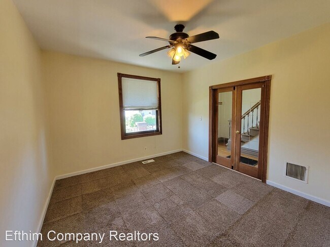 Building Photo - 2 br, 1.5 bath House - 4841 Sigel Ave.