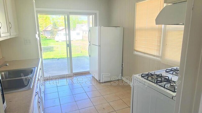 Foto del edificio - 1214 N State St