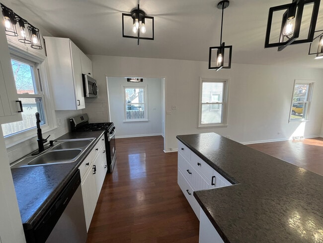 Building Photo - 3622 178th St