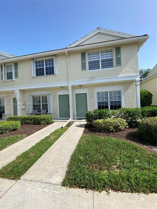 Foto del edificio - 9962 NW 56th Pl